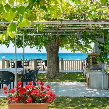 Πανσιόν Olivento Front 3*