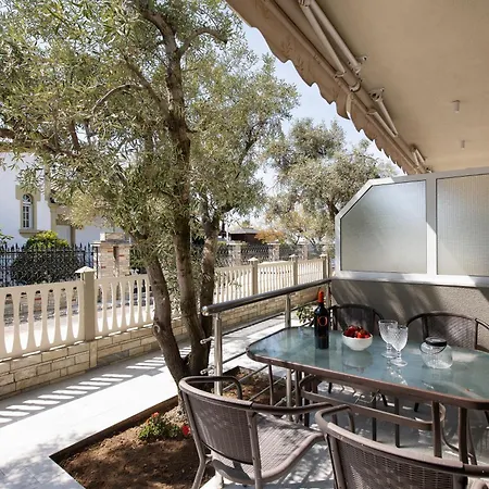 Olivento Beach Front Suites Potos