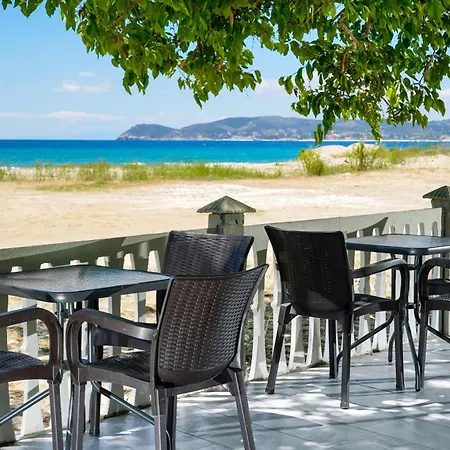 Olivento Front ゲストハウス ポトス