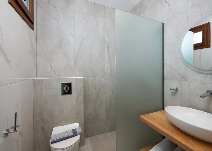 Olivento Front Penzion Potos