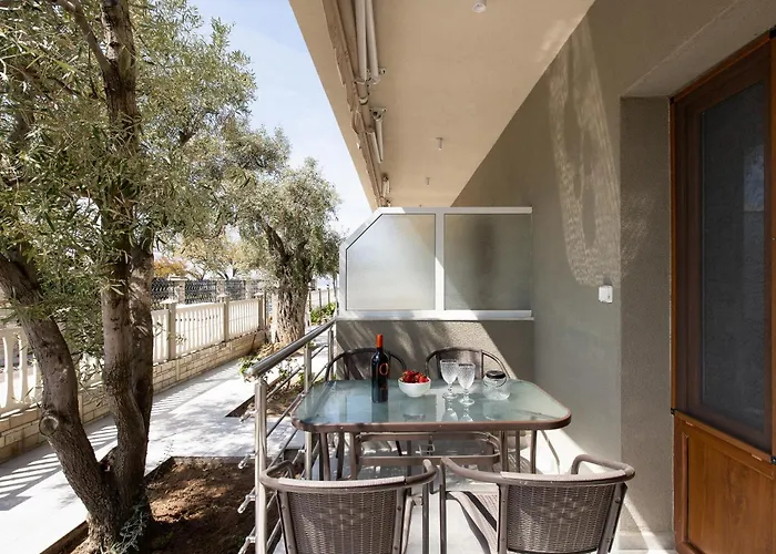 Penzion Olivento Front Potos