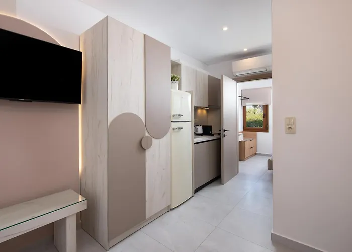 Olivento Front 3* Potos